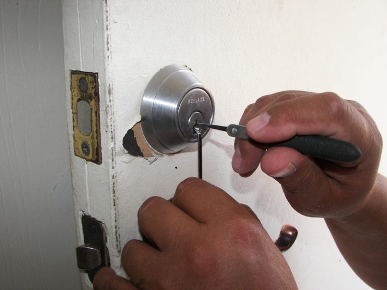Emergency Locksmith Leeds 768x576
